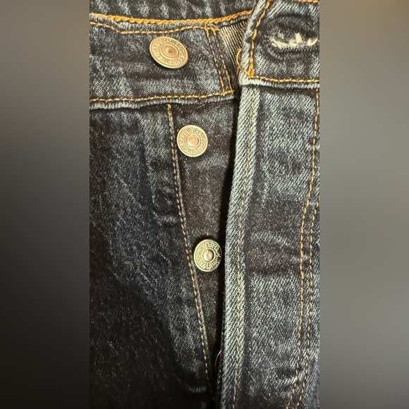 Levi's Women's Wedgie Straight Leg Distressed Jeans - Dark Blue | Sz 29 - Picture 4 of 5